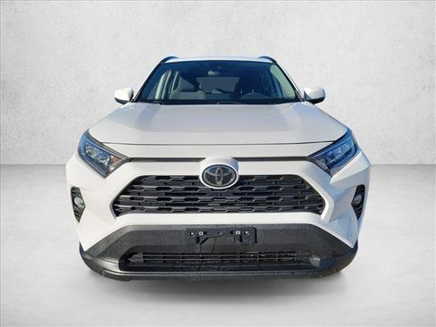 Used 2021 Toyota RAV4 XLE image 2