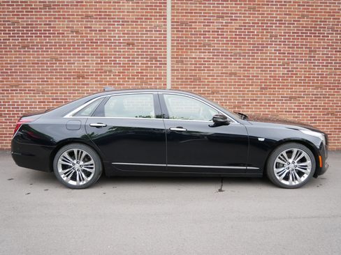 Used 2018 Cadillac CT6 Platinum AWD/4WD image 26