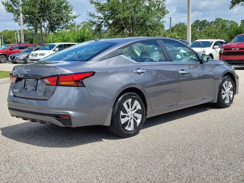 Certified 2025 Nissan Altima 2.5 S FWD image 6