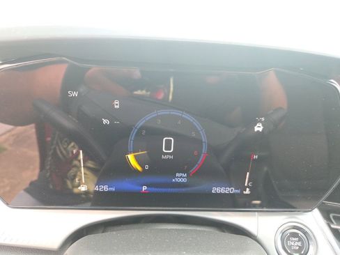 Used 2025 Chevrolet Trax LT w/ LT Convenience Package image 4