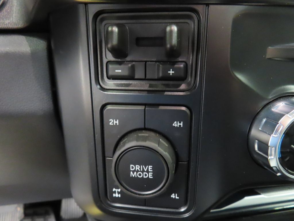 Used 2026 Ford F250 Platinum AWD/4WD image 72
