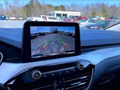 Used 2022 Ford Escape SE image 14