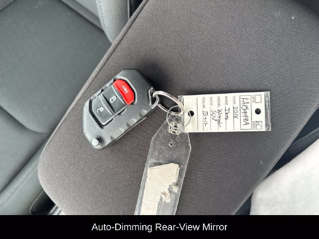 Used 2018 Jeep Wrangler Unlimited Sahara AWD/4WD image 28