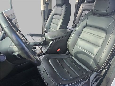 Certified 2022 GMC Canyon Denali image 14