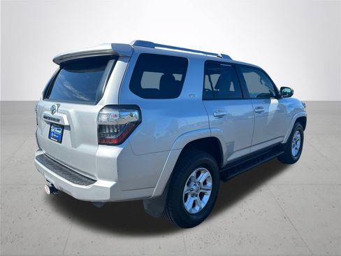 Used 2017 Toyota 4Runner SR5 Premium AWD/4WD image 7