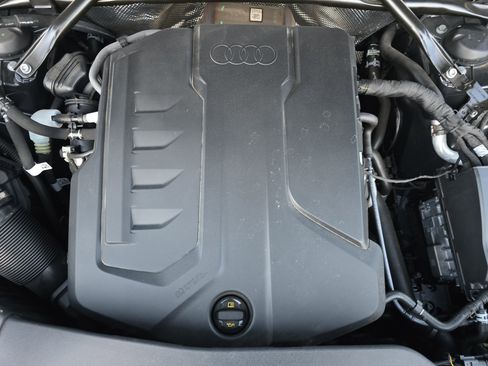 New 2025 Audi Q5 Premium Plus image 30