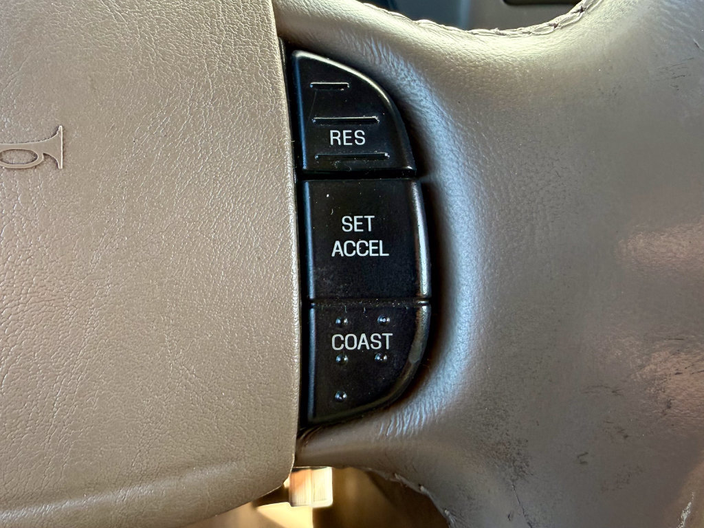 Used 2003 Ford F350 Lariat AWD/4WD image 21