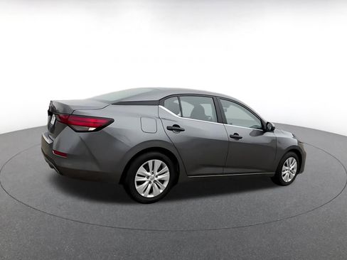 Used 2025 Nissan Sentra S image 15