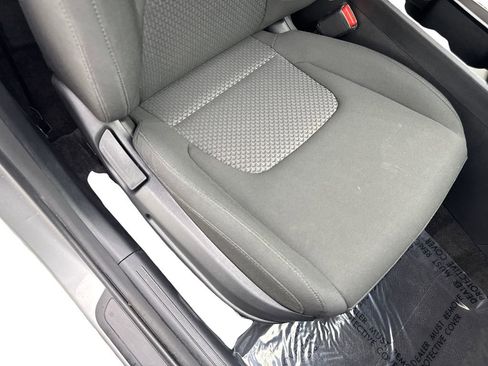 Used 2025 Kia Sportage LX FWD image 46