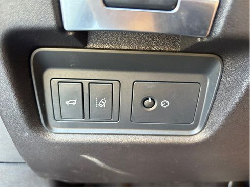 Used 2018 Jaguar E-PACE First Edition AWD/4WD image 34
