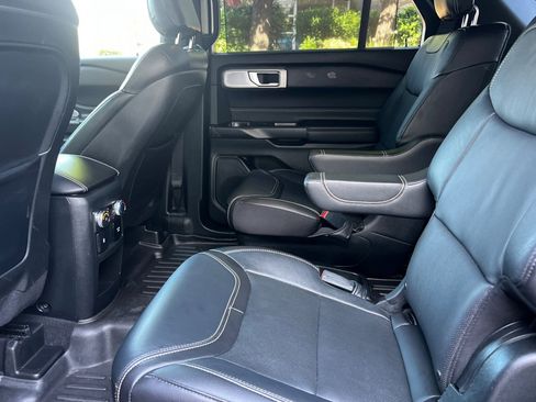 Used 2020 Ford Explorer ST w/ ST High-Performance Pack AWD/4WD image 12
