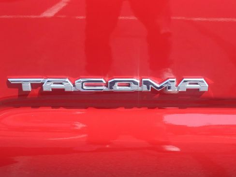 Used 2023 Toyota Tacoma SR5 AWD/4WD image 29
