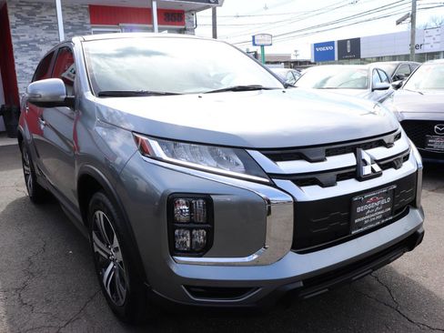 Used 2025 Mitsubishi Outlander Sport SE image 7
