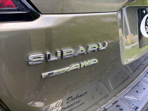 Used 2025 Subaru Outback Touring AWD/4WD image 31