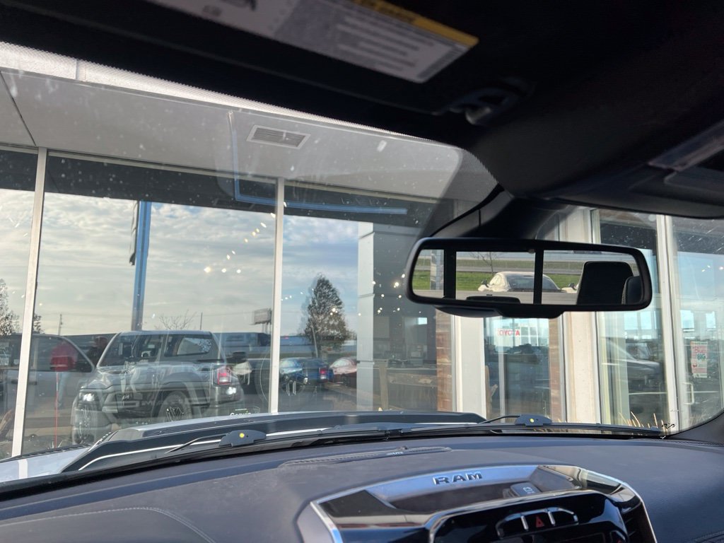 Used 2020 RAM 1500 Laramie w/ Sport Appearance Package AWD/4WD image 14