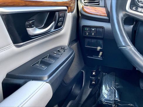 Used 2021 Honda CR-V Touring image 31