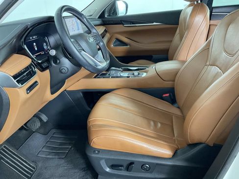 Used 2023 INFINITI QX60 Sensory w/ Cargo Package AWD/4WD image 19
