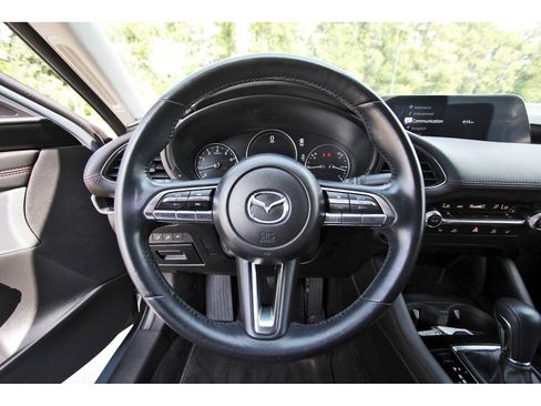 Used 2023 MAZDA MAZDA3 s FWD image 13
