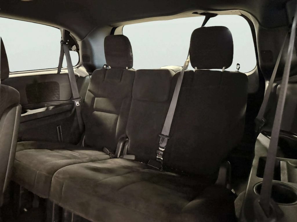 Used 2016 Dodge Grand Caravan SE FWD image 20