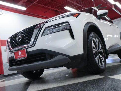 Used 2021 Nissan Rogue SV image 38