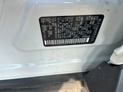 Used 2023 Nissan Rogue SV AWD/4WD image 5
