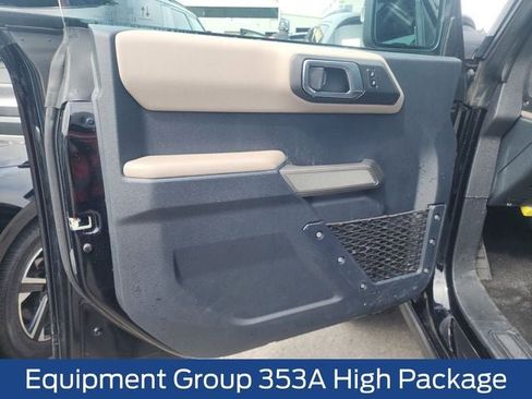 Used 2023 Ford Bronco Wildtrak image 10