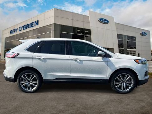 Certified 2024 Ford Edge Titanium w/ Equipment Group 301A AWD/4WD image 6