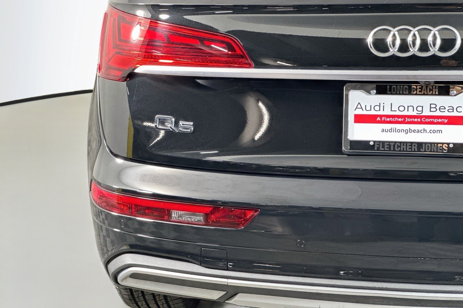 Used 2023 Audi Q5 2.0T Premium AWD/4WD image 17
