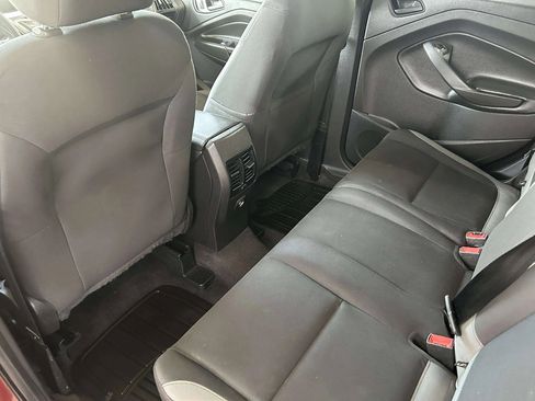 Used 2015 Ford Escape S image 24