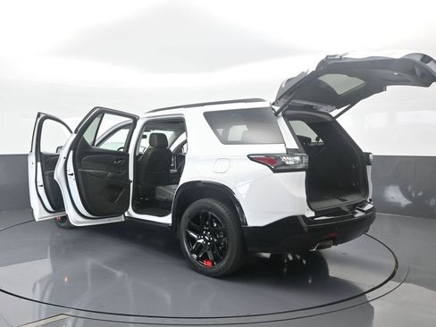 Used 2021 Chevrolet Traverse Premier w/ Redline Edition image 68