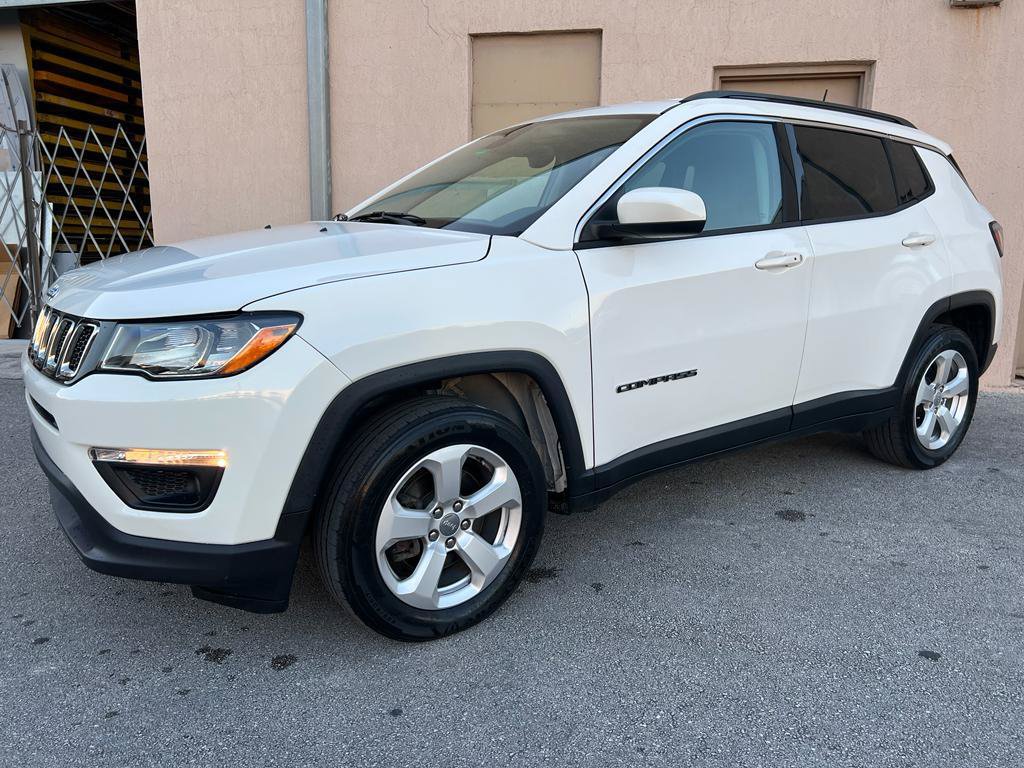 Used 2018 Jeep Compass Latitude w/ Popular Equipment Group FWD image 10