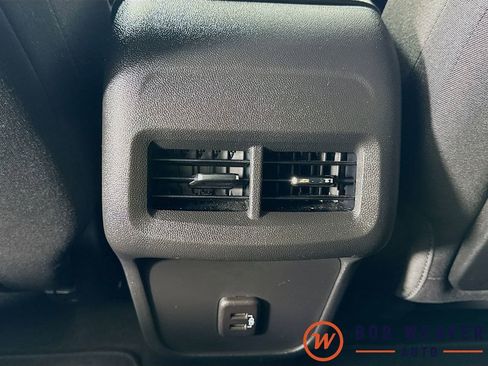 Used 2023 GMC Terrain SLE w/ Driver Convenience Package AWD/4WD image 32