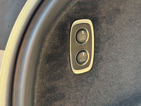 New 2026 Aston Martin DBX 707 image 39