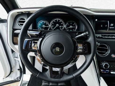 Used 2022 Rolls-Royce Cullinan w/ Technology Package AWD/4WD image 26