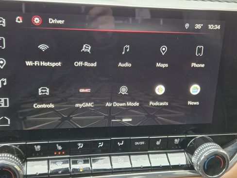 Used 2024 GMC Canyon AT4 w/ AT4 Premium Package image 42