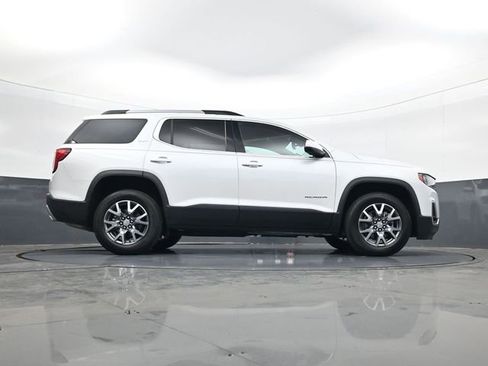 Used 2023 GMC Acadia SLT image 25