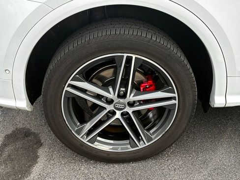 Used 2020 Audi SQ5 Prestige w/ Prestige Package image 13