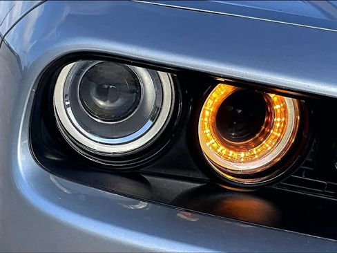 Used 2016 Dodge Challenger R/T image 26