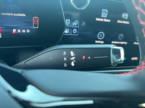 Used 2025 Chevrolet Equinox EV RS AWD/4WD image 18