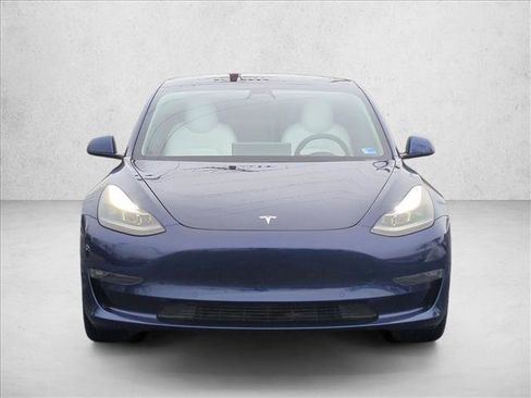 Used 2021 Tesla Model 3 Long Range image 2