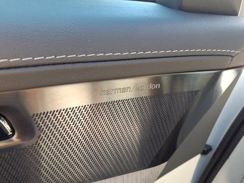 New 2026 Volvo XC90 B6 Ultra w/ Protection Package Premier image 13