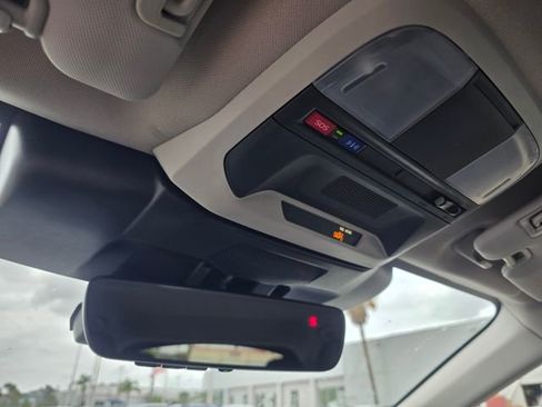 Certified 2024 Subaru Crosstrek 2.0i Premium w/ Crosstrek Mirror Package AWD/4WD image 28