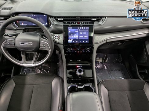 Used 2023 Jeep Grand Cherokee Altitude image 24