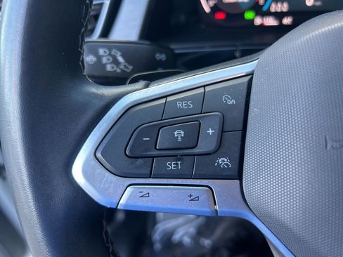 Used 2024 Volkswagen Atlas Cross Sport SE image 48