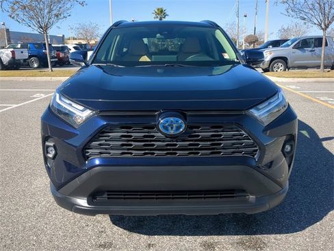 Certified 2022 Toyota RAV4 XLE Premium image 9