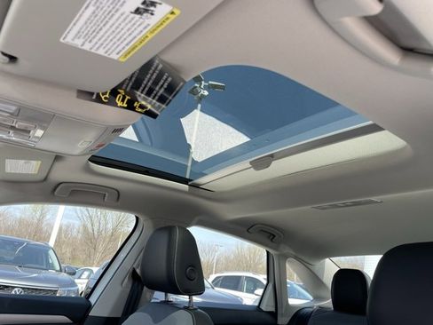 New 2025 Volkswagen Jetta SE image 20