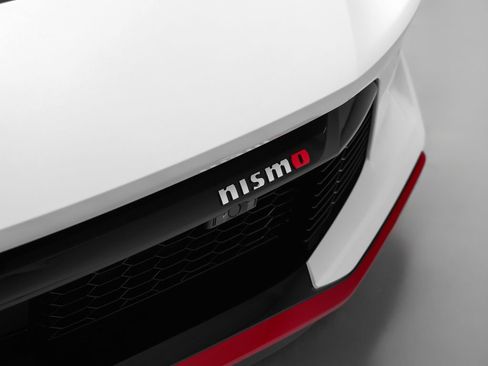 Used 2026 Nissan Z NISMO RWD image 6