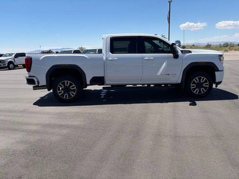 Used 2020 GMC Sierra 2500 AT4 w/ AT4 Premium Package AWD/4WD image 6