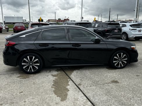Used 2024 Honda Civic EX-L image 7
