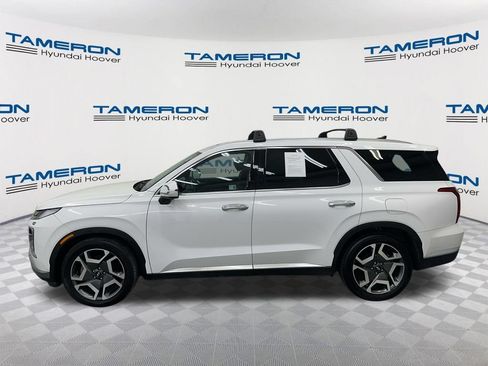 Used 2024 Hyundai Palisade Limited FWD image 2